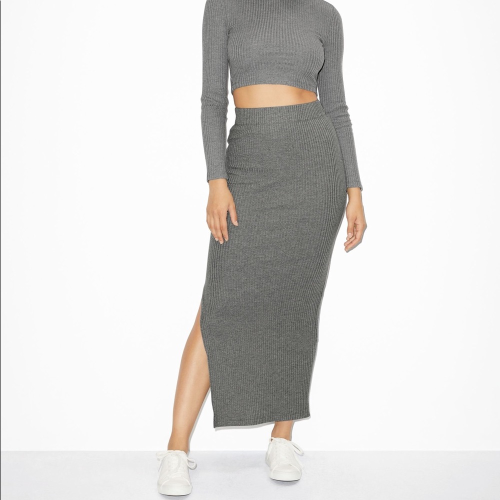Thick Ribbed Maxi Skirt with Slit